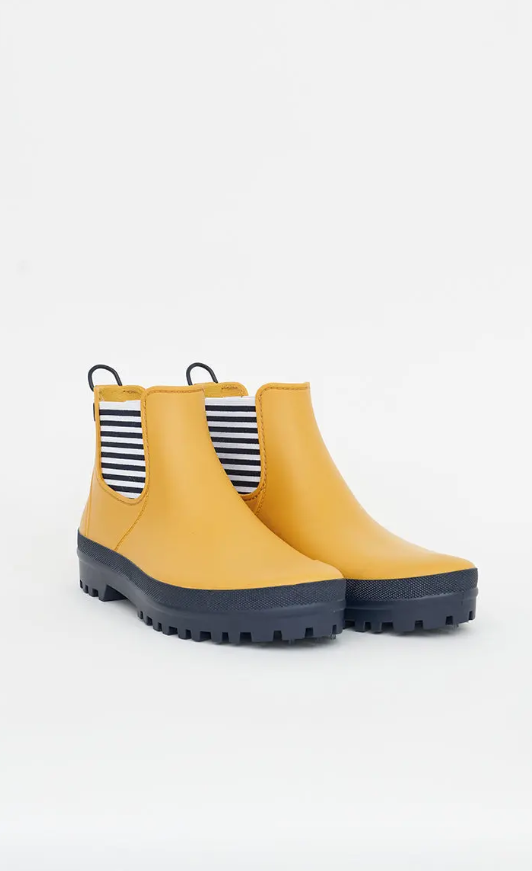Batela Short Rainboots – Daisy Trading Co.