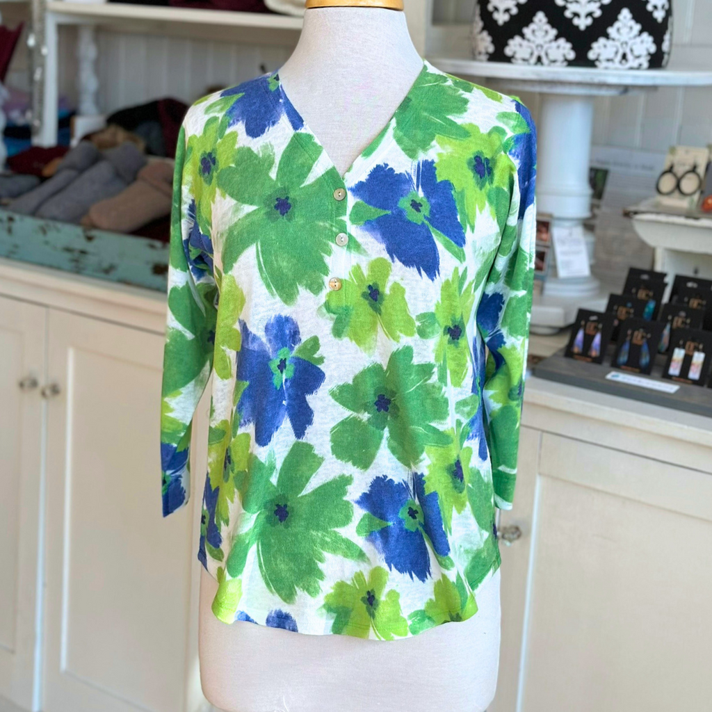 Nally & Millie Floral Button Top