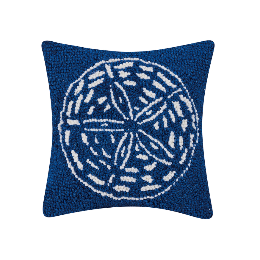 Sand dollar hook pillow in coastal design, 10x10 size