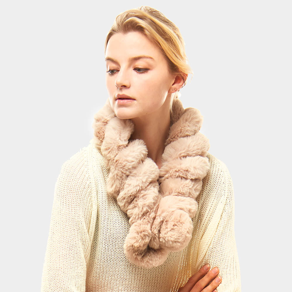 Faux Fur Cozy Scarf Beige