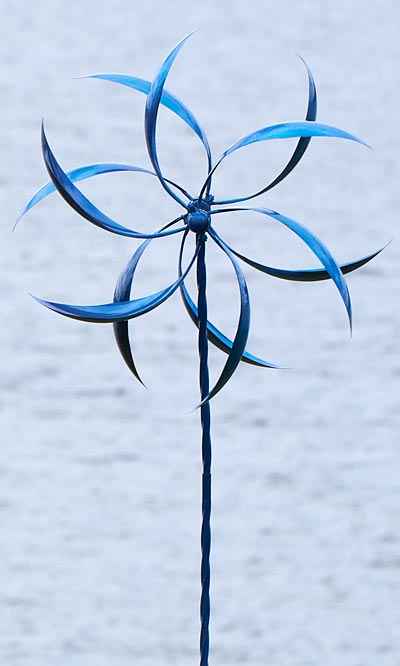 Ancient graffiti Blue Garden Spinner