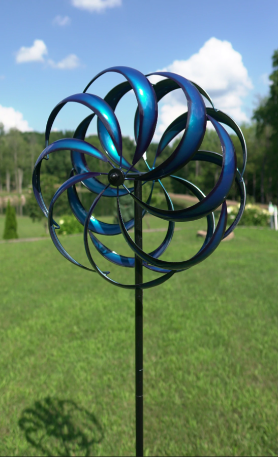 Kinetic garden spinner